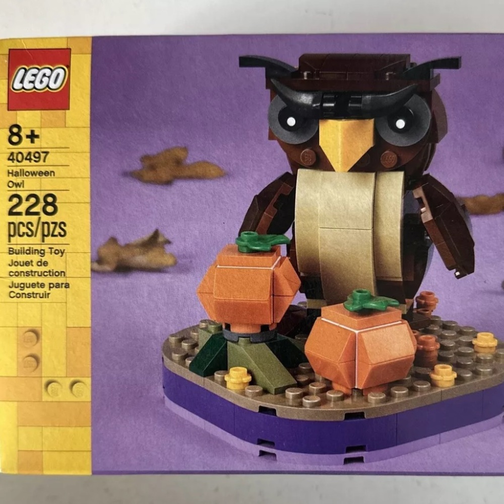 LEGO Halloween 40497: Halloween Owl - 228 Pcs New. Sealed. Retired. Thanksgiving